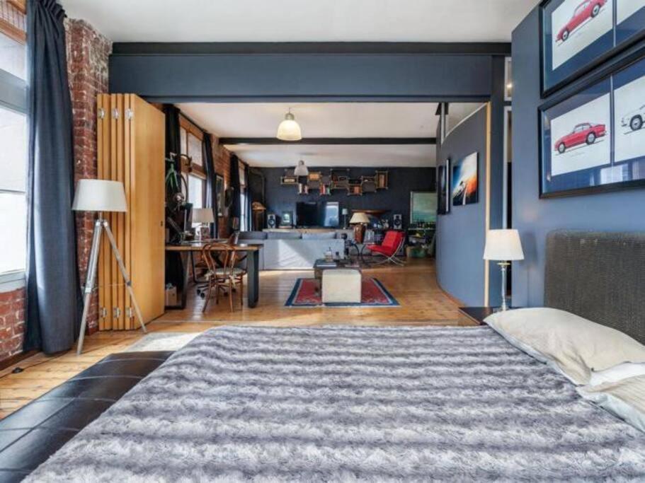 Lovely Open Space Loft In The Heart Of Apartment *